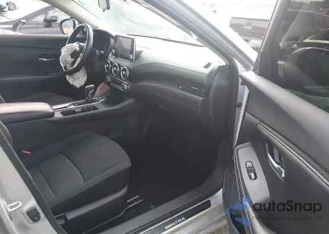 2022 Nissan Sentra Sv Xtronic Cvt z USA, uszkodzony, nr VIN 3N1AB8CV0NY296402